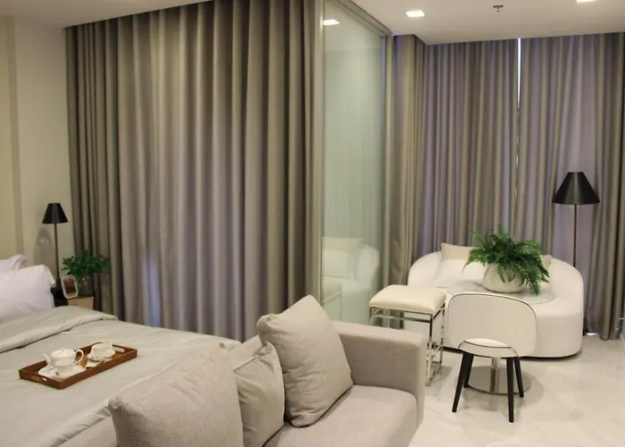 Ariva Sukhumvit 11 (adults Only) 公寓式飯店 3*