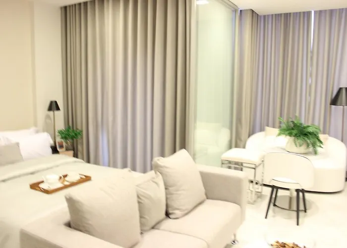 公寓式飯店 Ariva Sukhumvit 11 (adults Only) 3*